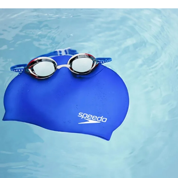 NWT Speedo Solid Silicone Swimcap - Picture 2 of 7